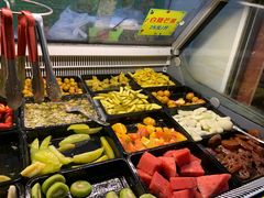 自助取餐区-老炳·七丛松甘草水果