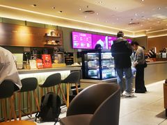 -星巴克臻选(上海中环广场2F店)