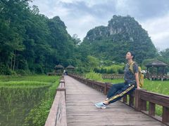 -高荡千年布依古寨旅游景区