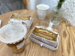 -Cafe on warm(丹霞店)