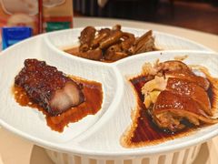 招牌广式烧卤三拼-侨美食家·粤菜(体育西路店)