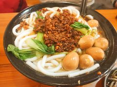 -丽虹云南过桥米线(兴工街店)