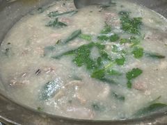 -标记美食新鲜猪杂(兴南大道店)