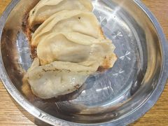 -黄阿姨锅贴大王(万航渡路店)