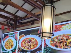 -川流不息·地道川菜·小龙虾(新松江路店)