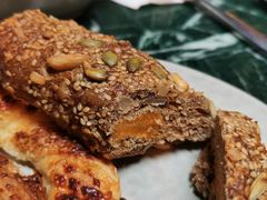 无花果杂粮面包-BAKER&SPICE(安福路店)