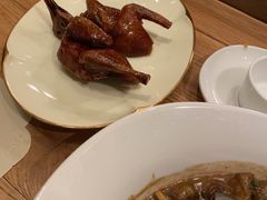 脆皮妙龄鸽-新荣记(新源南路店)