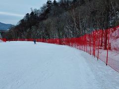 -亚布力新体委滑雪场