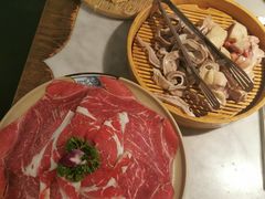 -尚尚仙·酸汤猪手·猪肚鸡火锅(华联万柳购物中心店)