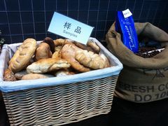 -巴黎贝甜(常德路店)