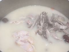 -洪氏嗨捞·猪肚鸡火锅(阳光天地店)