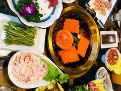 -小天鹅火锅·一线江景洪鼎旗舰店(洪崖洞店)