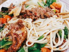 -歹歹的加个面过油肉拌面