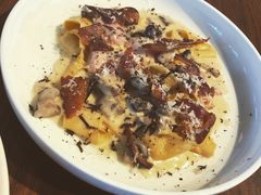 -ROAST coffee & eatery