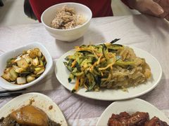 家常凉菜-尹记餐馆(花园店)