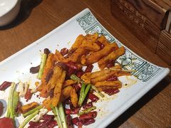 -云海肴·汽锅鸡·云南菜(天山百盛优客店)