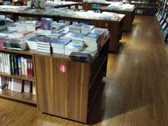 -新华书店(解放路店)