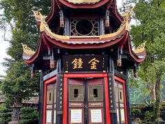 -峨眉山报国寺