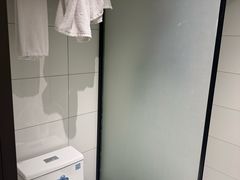 -网鱼电竞酒店(深圳福田石厦地铁站店)