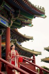 -雪中彩影婚纱摄影·微光艺术中心