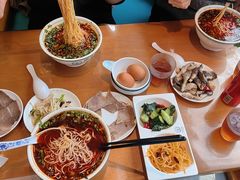 -伊京轩兰州牛肉面(闹市口店)