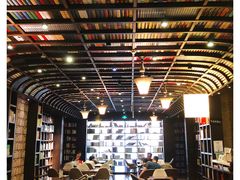 -钟书阁(松江泰晤士小镇店)