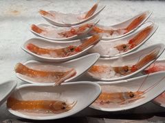 -雍容荟活帝王蟹活龙虾自助(苏宁旗舰店)