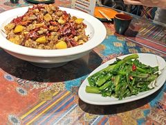 -乡村馕坑肉·烧烤·新疆菜·本地人更爱吃(阿勒泰首店)