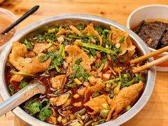 -柳州肥姨妈大骨螺蛳粉(老闵行店)