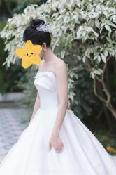 -予白婚纱礼服馆