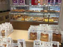 面包甜点陈列柜-好利来(八角店)