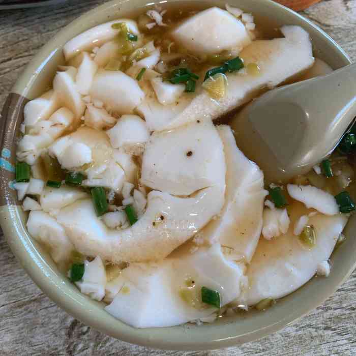 兰溪特色肉大饼-"连续两天打卡这家早餐店了「兰溪肉饼」 .