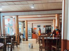 大堂-八美镇邛崃土地坡饭店