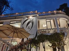 -Mark&Mars Restaurant