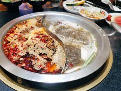 -沸炉重庆老火锅(军事博物馆店)
