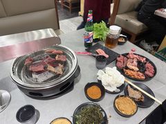 -啊美丽炭火烤肉(滑翔一店)