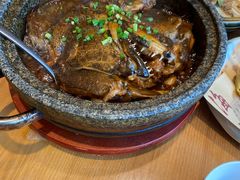 -海派美食·家宴海鲜青岛菜·石锅鲽鱼头(东方城店)