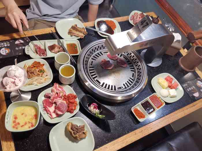 韩盛·盛江山自助烤肉(小寨华旗国际店)-"这家店是六月九号左右和女