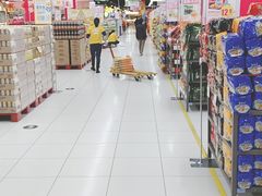 -家乐福(四元桥购物中心店)