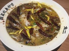 -太二酸菜鱼(武汉光谷保利店)