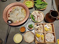 -阿婆情腊排骨火锅·野生菌季(古城旗舰店)