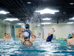 -蓝旗亲子游泳(范湖万达广场店)