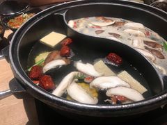 -呷哺呷哺(新世界百货望京店)