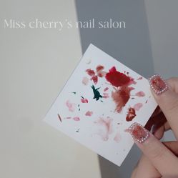 -花系美·美甲美睫精品店