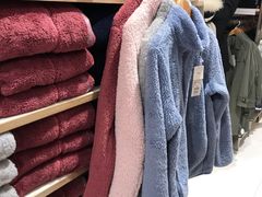 -优衣库(上海金桥国际商业广场店)