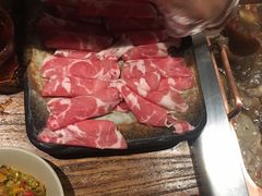 -老牌坊云南鱼豆花火锅(爱建店)
