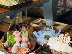 -湊湊火锅·茶憩(南京东路悦荟店)