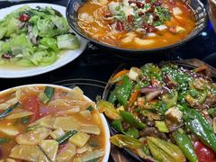 -醉美云南·云南菜主题餐厅(昆明站北京路双龙商场店)
