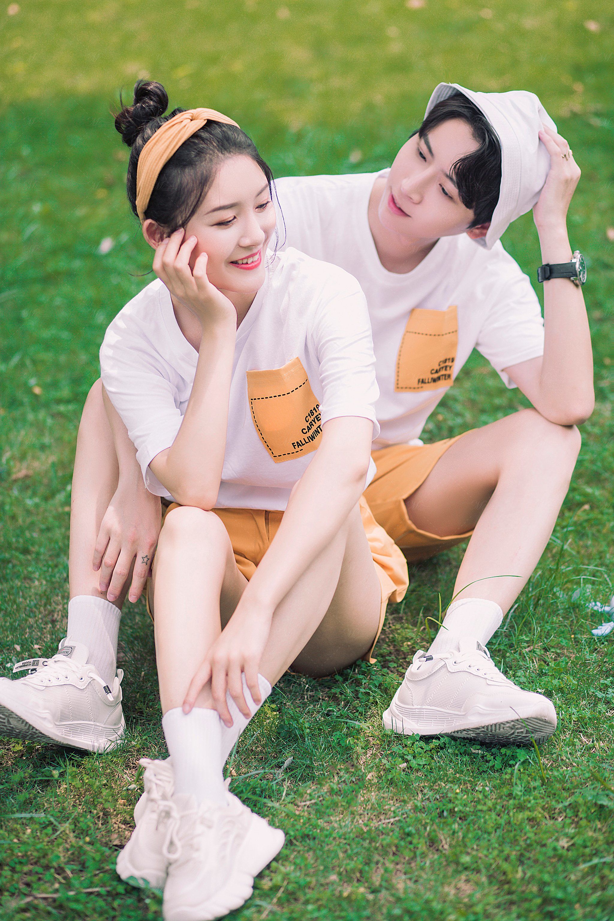 谁看了都说好看的婚纱照
超日系超清新
对于婚纱照风格有很多想象