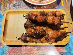 -乡村馕坑肉·烧烤·新疆菜·本地人更爱吃(阿勒泰首店)